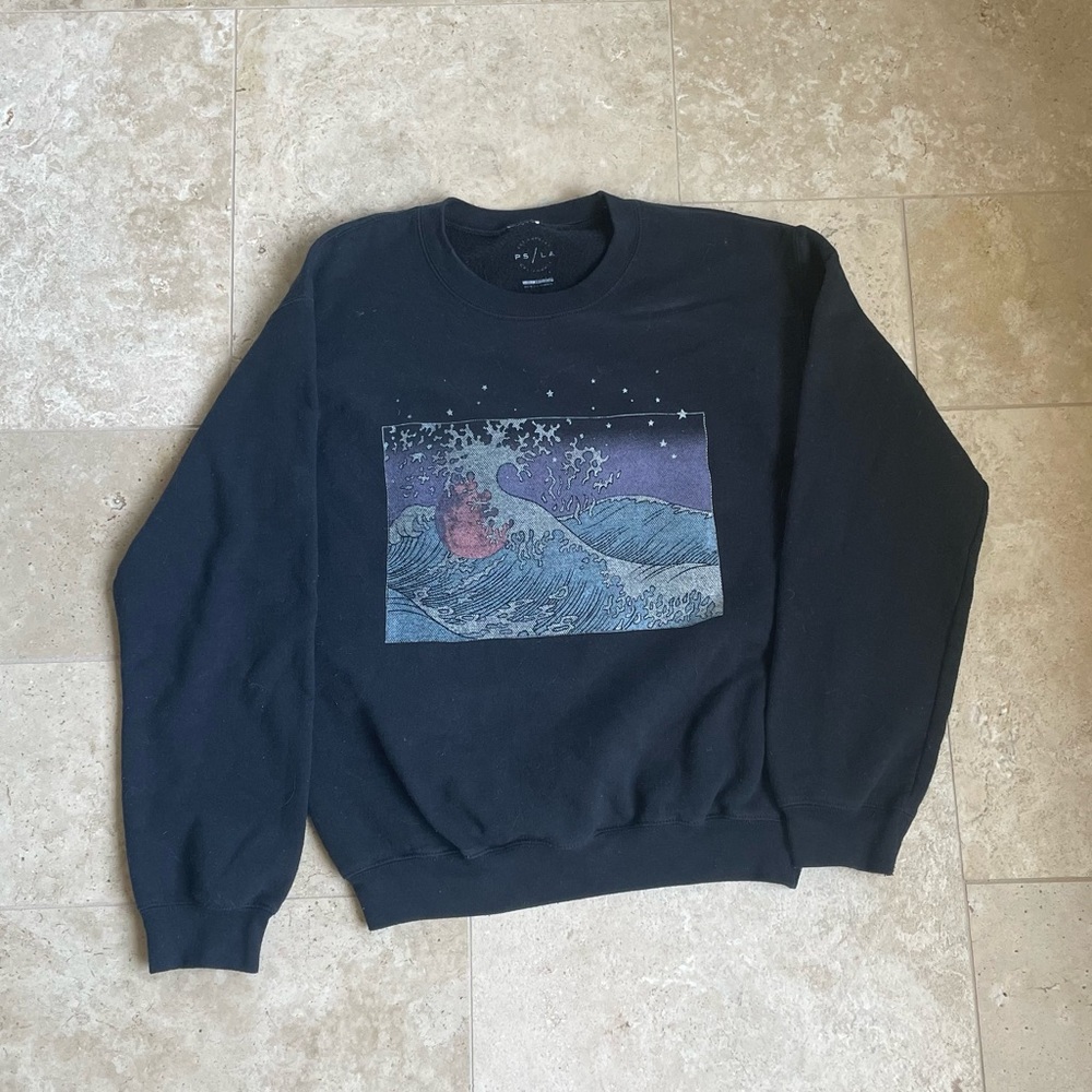 PacSun: black sweatshirt with wave photo, size small